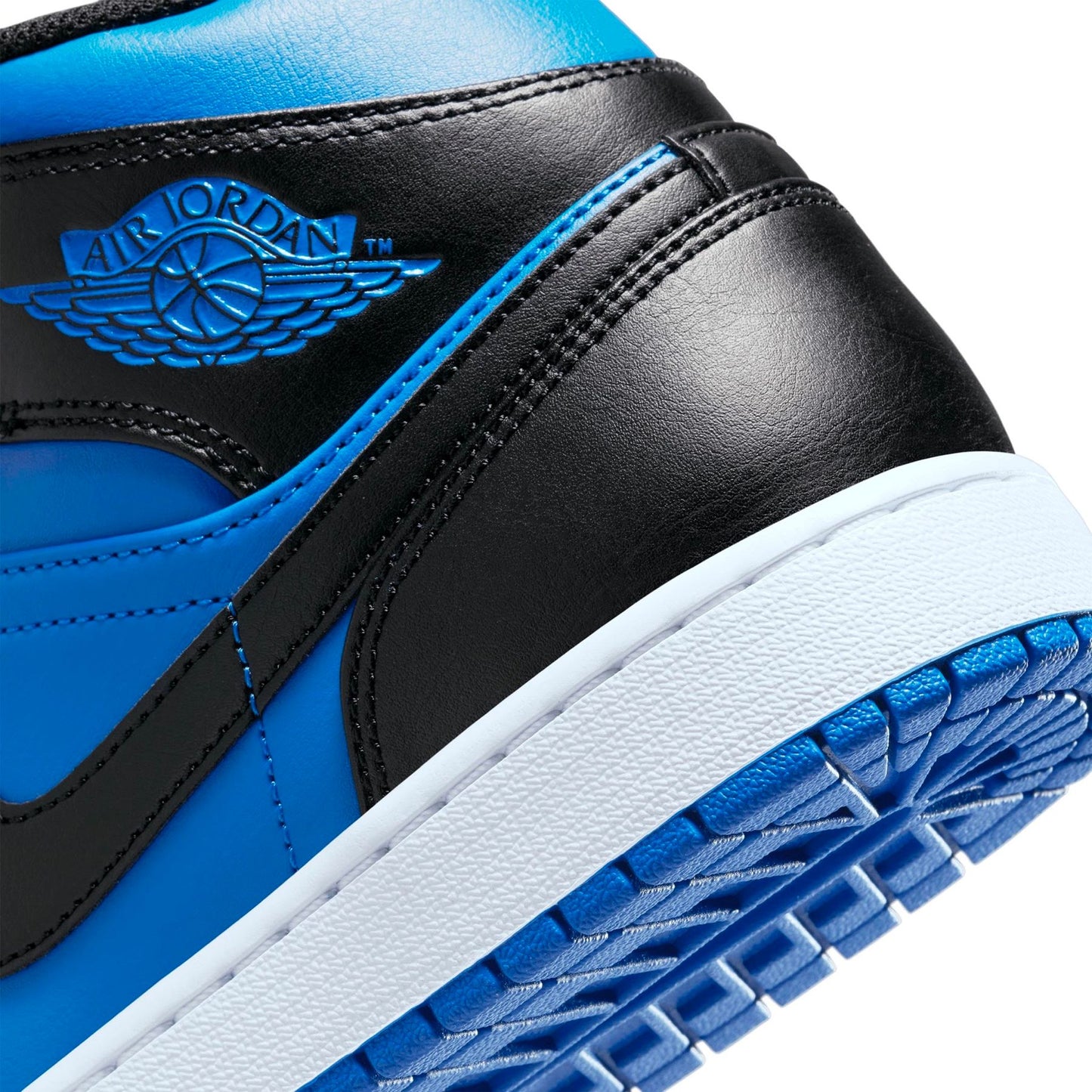 Air Jordan 1 Mid "Varsity Royal"