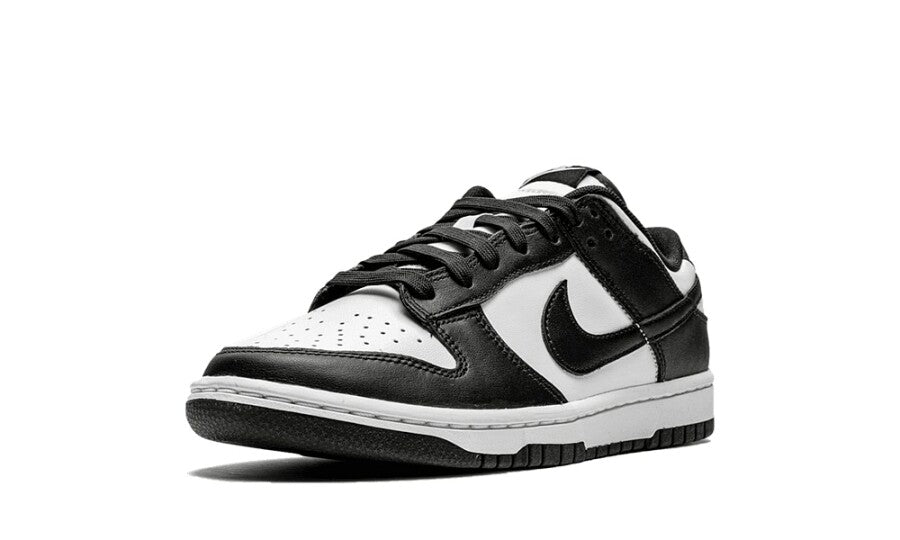 Nike Dunk Low "Panda" (W)