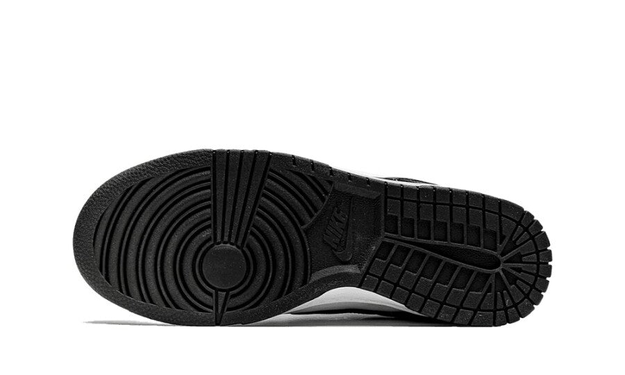 Nike Dunk Low "Panda" (W)
