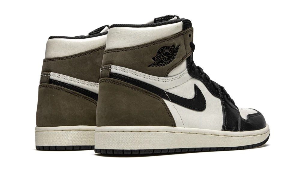 Air Jordan 1 Retro High "Dark Mocha"