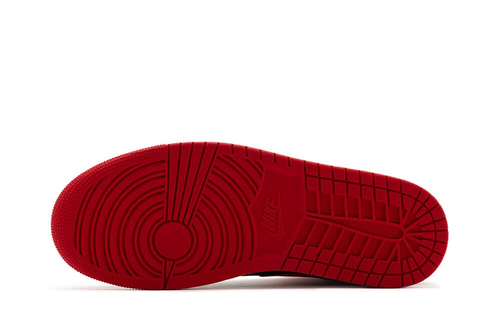Air Jordan 1 Mid "Bred "