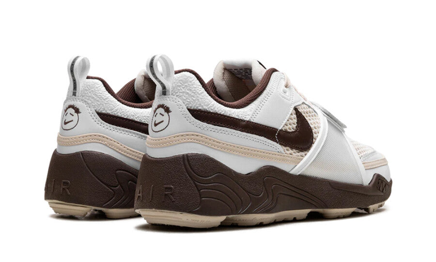 Nike Zoom Field Jaxx x Travis Scott "Light Chocolate"